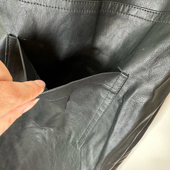 Le Lis Black Faux Leather Wide Leg Pants Medium - Picture 9 of 10